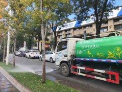 经开区道路开启“洁净模式”！看看啥叫“深度保洁”…...