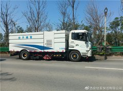 39℃|奋战高温，经发保洁扮靓经开不停步