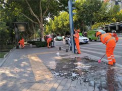 持续发力强巩固，经发保洁开展节后精细化保洁作业