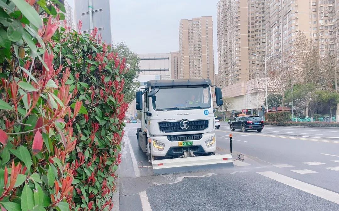 借雨精细保洁，让春日美好触手可及